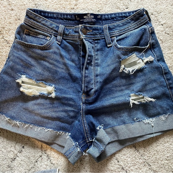 Hollister Ultra High-Rise Mom Short 3’ - size 5 / 27 US - Picture 1 of 6